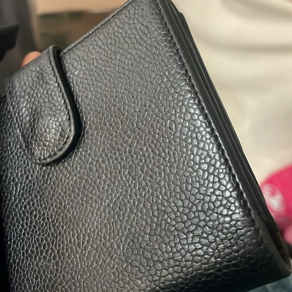 CHANEL BLACK Wallet GUC - Picture 17 of 17